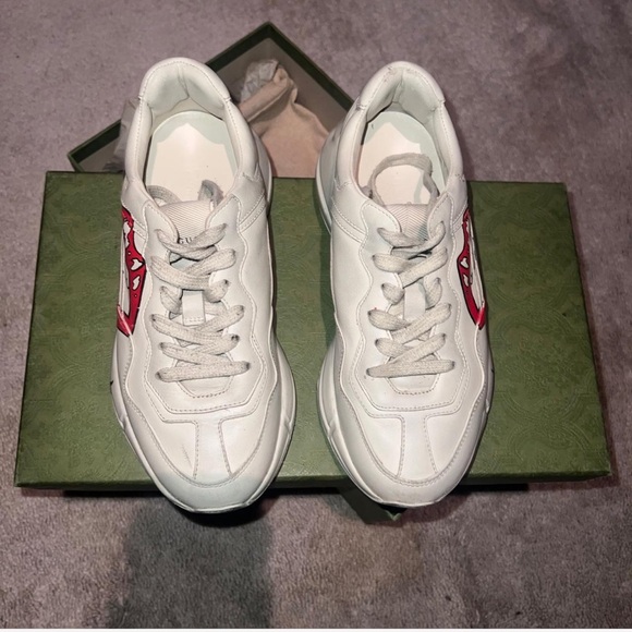 Gucci Rython Sneakers - Picture 6 of 8